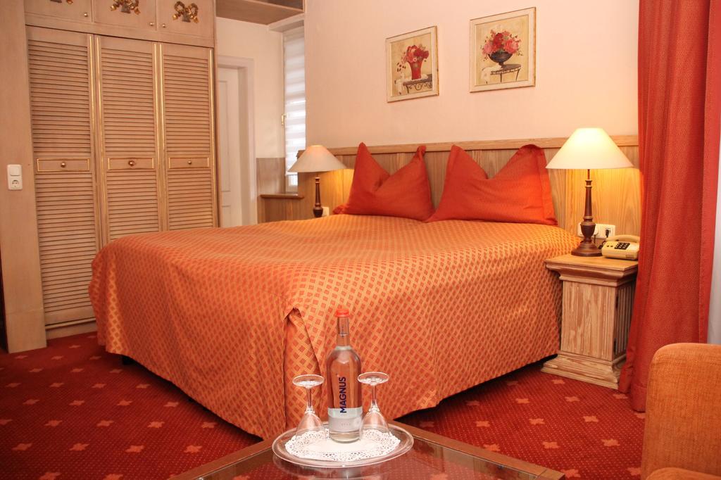 Romantik Im Hotel Villa Roehl ทิมเมนดอร์เฟอร์ ชตรันด์ ห้อง รูปภาพ